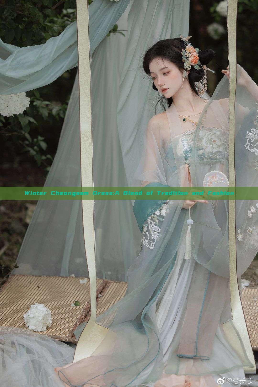Winter Cheongsam Dress:A Blend of Tradition and Fashion Winter Cheongsam Dress:A Blend of Tradition and Fashion