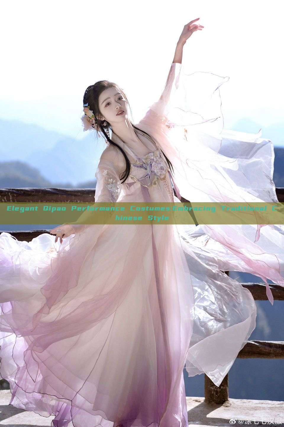 Elegant Qipao Performance Costumes:Embracing Traditional Chinese Style Elegant Qipao Performance Costumes:Embracing Traditional Chinese Style