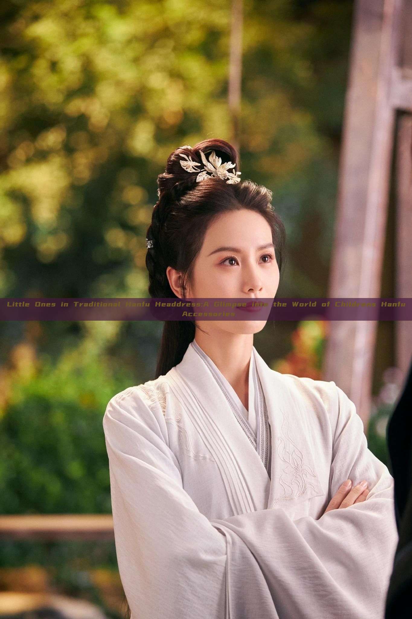 Little Ones in Traditional Hanfu Headdress:A Glimpse into the World of Childrens Hanfu Accessories Little Ones in Traditional Hanfu Headdress:A Glimpse into the World of Childrens Hanfu Accessories