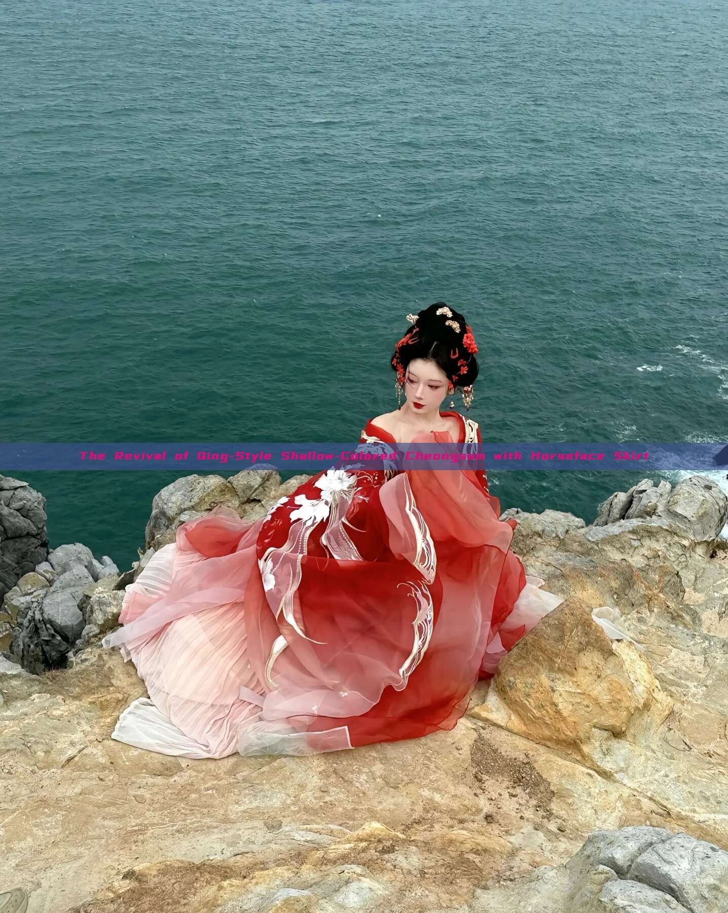 The Revival of Qing-Style Shallow-Colored Cheongsam with Horseface Skirt
