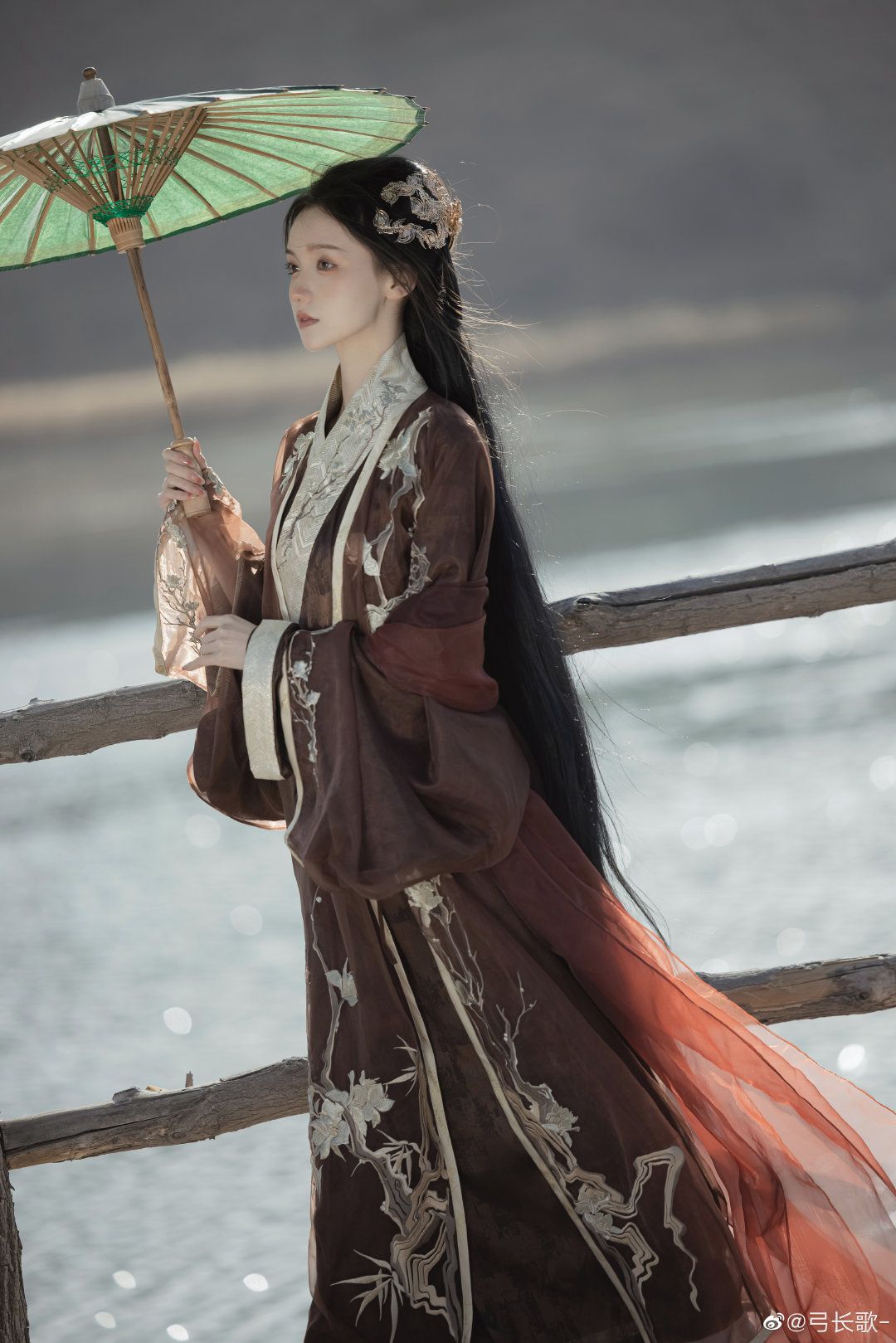 Ming-Style Hanfu for Girls:The Splendor of Traditional Chinese Fashion for Young Girls Ming-Style Hanfu for Girls:The Splendor of Traditional Chinese Fashion for Young Girls