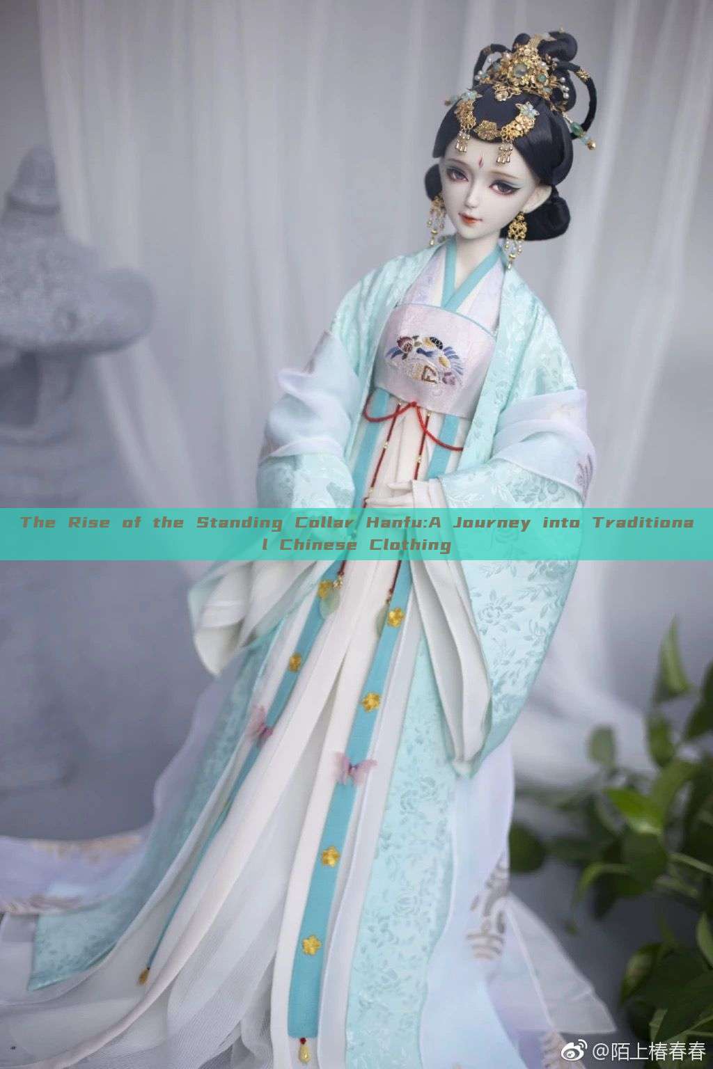 The Rise of the Standing Collar Hanfu:A Journey into Traditional Chinese Clothing