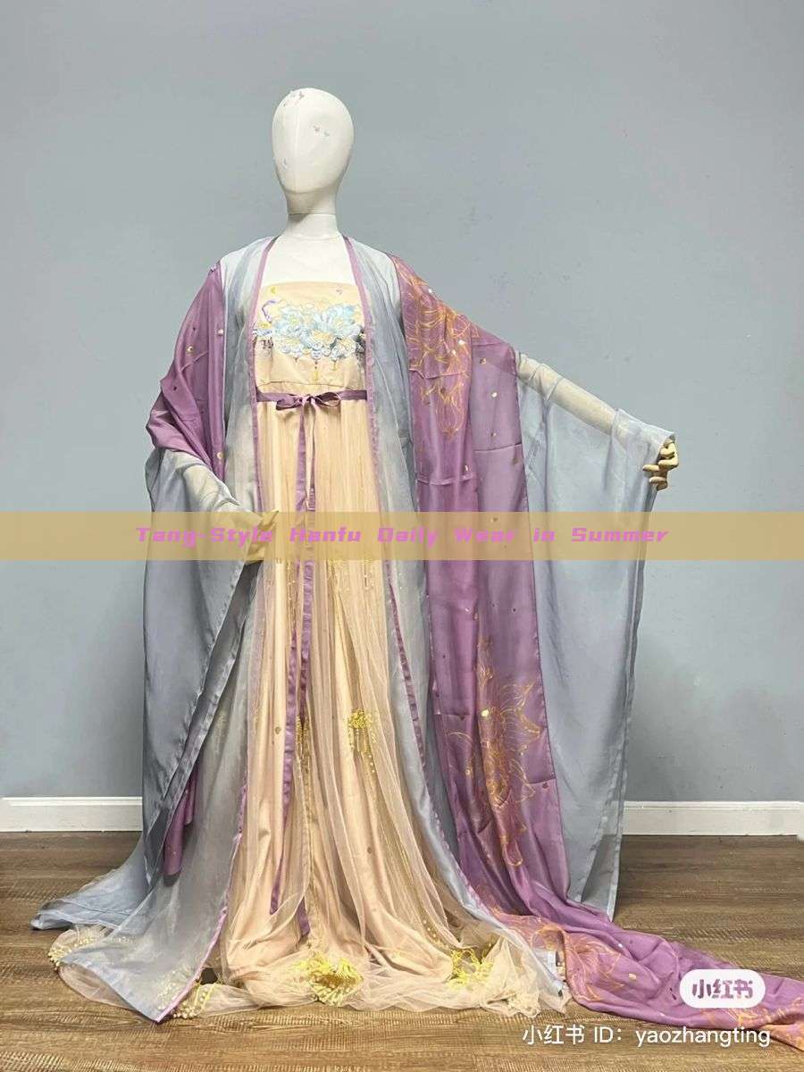 Tang-Style Hanfu Daily Wear in Summer