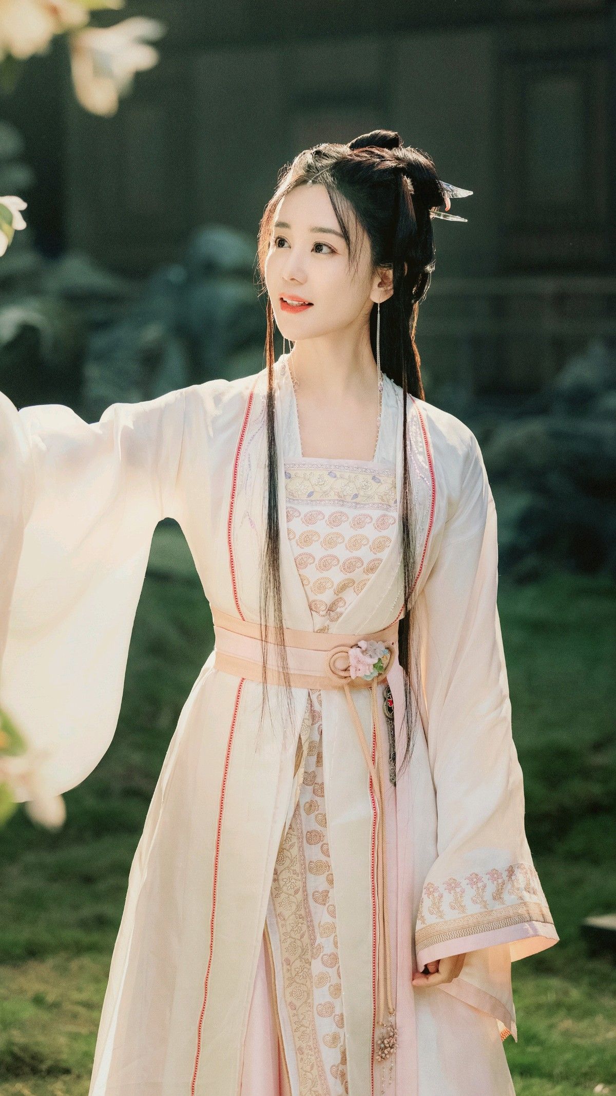 The Fusion of Traditional Styles:Tai Chi Clothing Meets the Horseface Skirt The Fusion of Traditional Styles:Tai Chi Clothing Meets the Horseface Skirt