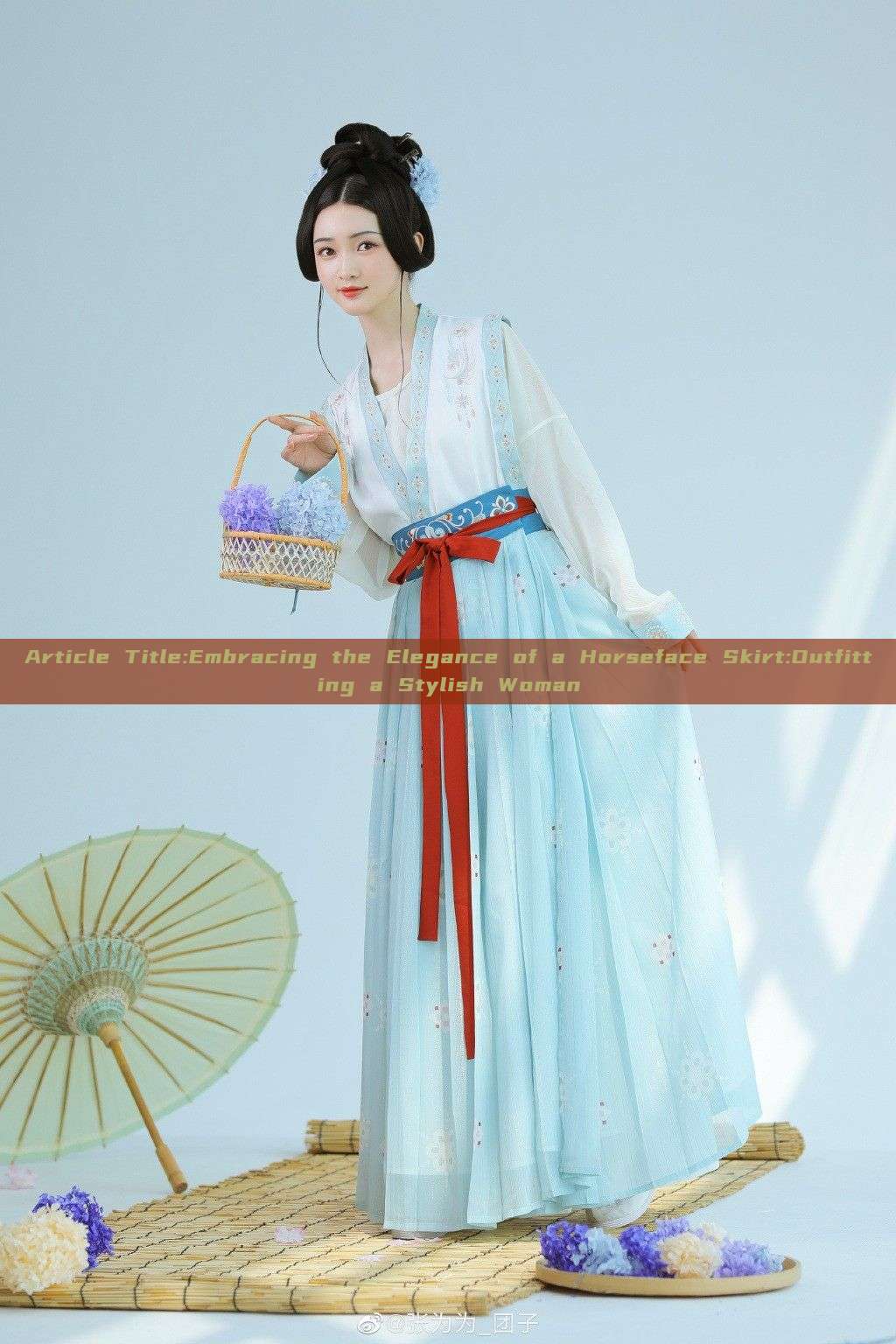 Article Title:Embracing the Elegance of a Horseface Skirt:Outfitting a Stylish Woman Article Title:Embracing the Elegance of a Horseface Skirt:Outfitting a Stylish Woman