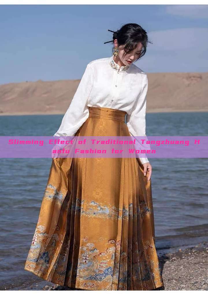 Slimming Effect of Traditional Tangzhuang Hanfu Fashion for Women Slimming Effect of Traditional Tangzhuang Hanfu Fashion for Women