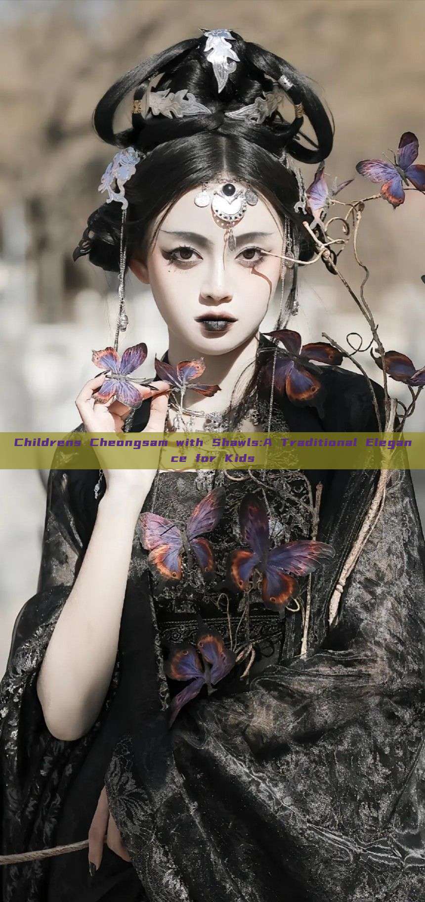 Childrens Cheongsam with Shawls:A Traditional Elegance for Kids
