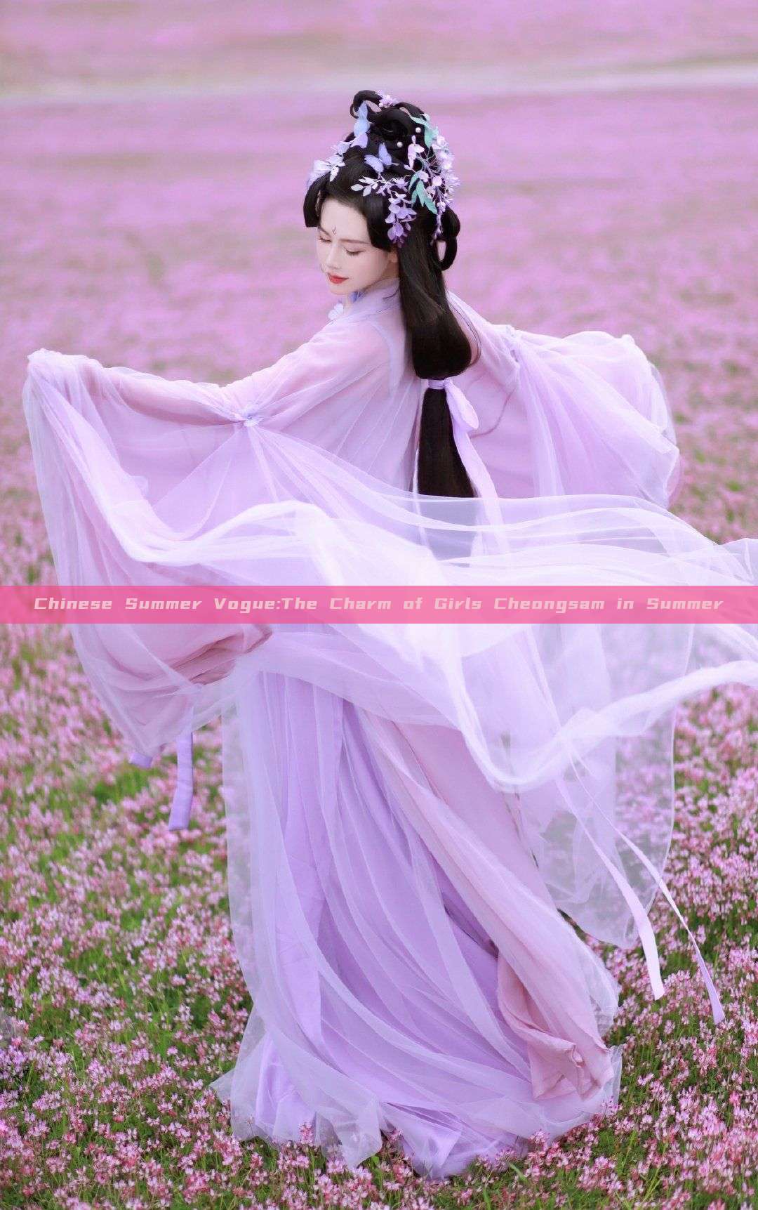 Chinese Summer Vogue:The Charm of Girls Cheongsam in Summer Chinese Summer Vogue:The Charm of Girls Cheongsam in Summer