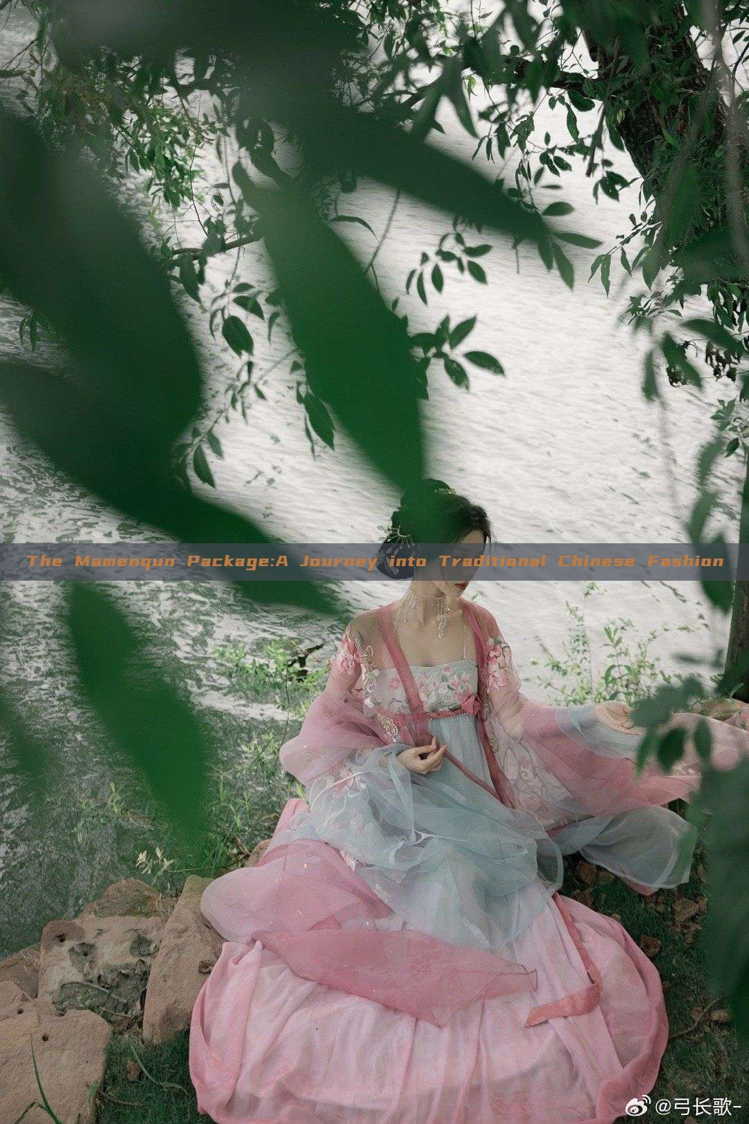 The Mamenqun Package:A Journey into Traditional Chinese Fashion The Mamenqun Package:A Journey into Traditional Chinese Fashion