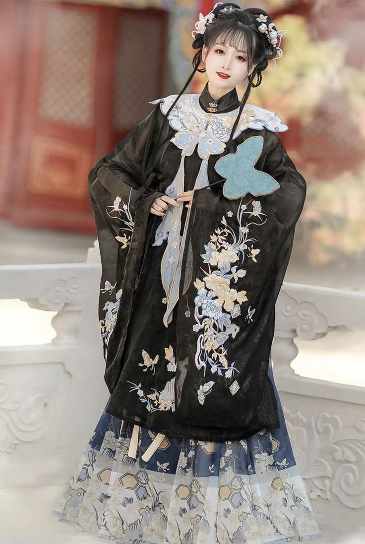 Hanfu Besties Fashion:The Rise of Sister-Style in Traditional Elegance Hanfu Besties Fashion:The Rise of Sister-Style in Traditional Elegance