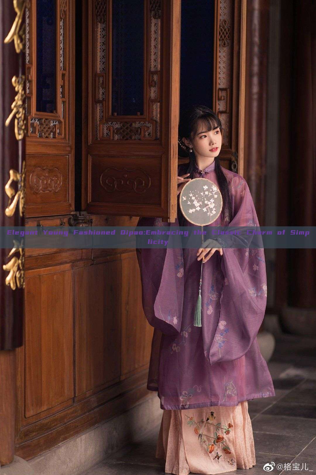 Elegant Young Fashioned Qipao:Embracing the Classic Charm of Simplicity Elegant Young Fashioned Qipao:Embracing the Classic Charm of Simplicity