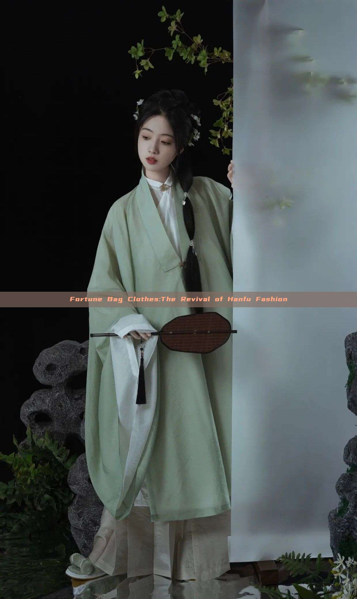 Fortune Bag Clothes:The Revival of Hanfu Fashion Fortune Bag Clothes:The Revival of Hanfu Fashion