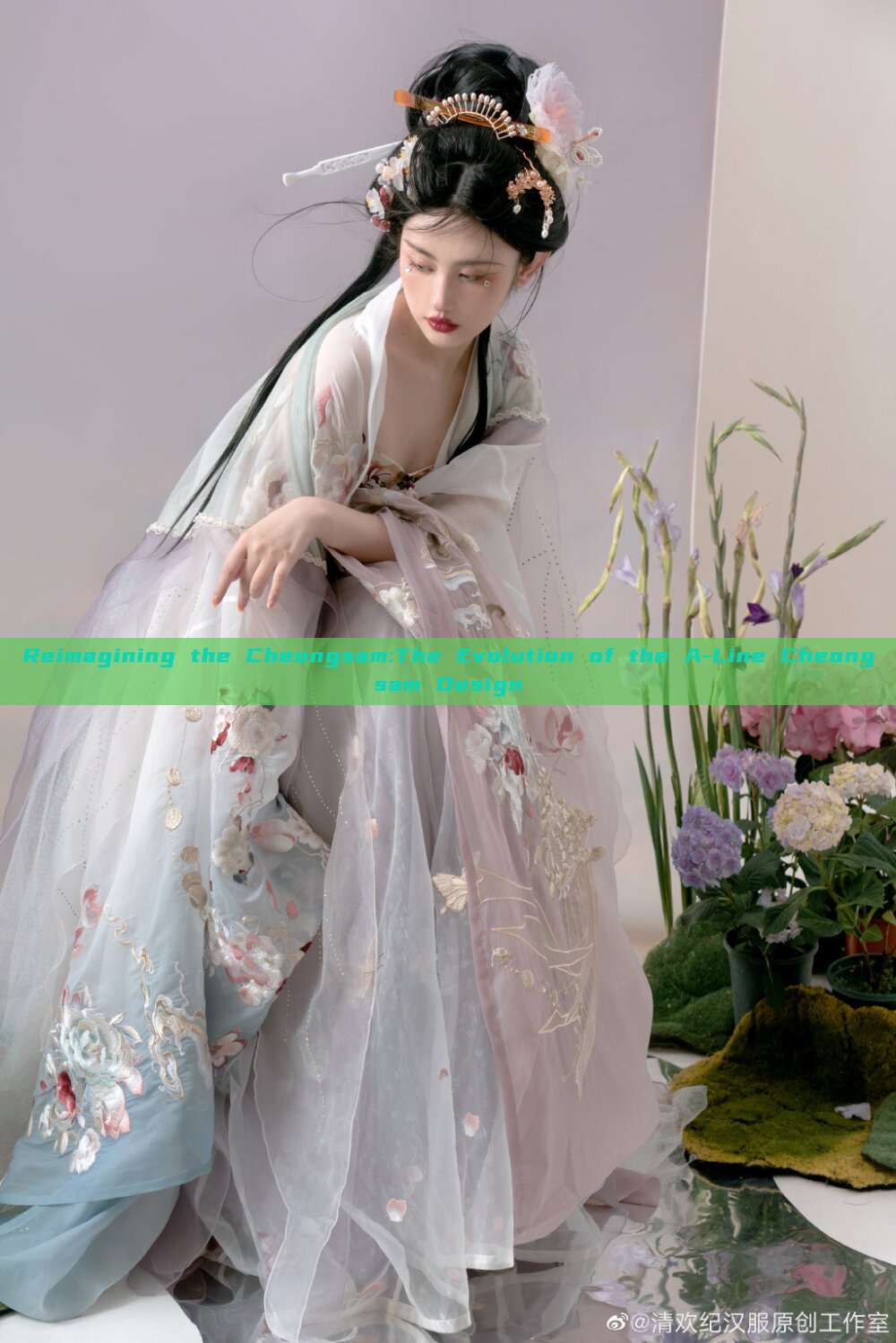 Reimagining the Cheongsam:The Evolution of the A-Line Cheongsam Design Reimagining the Cheongsam:The Evolution of the A-Line Cheongsam Design