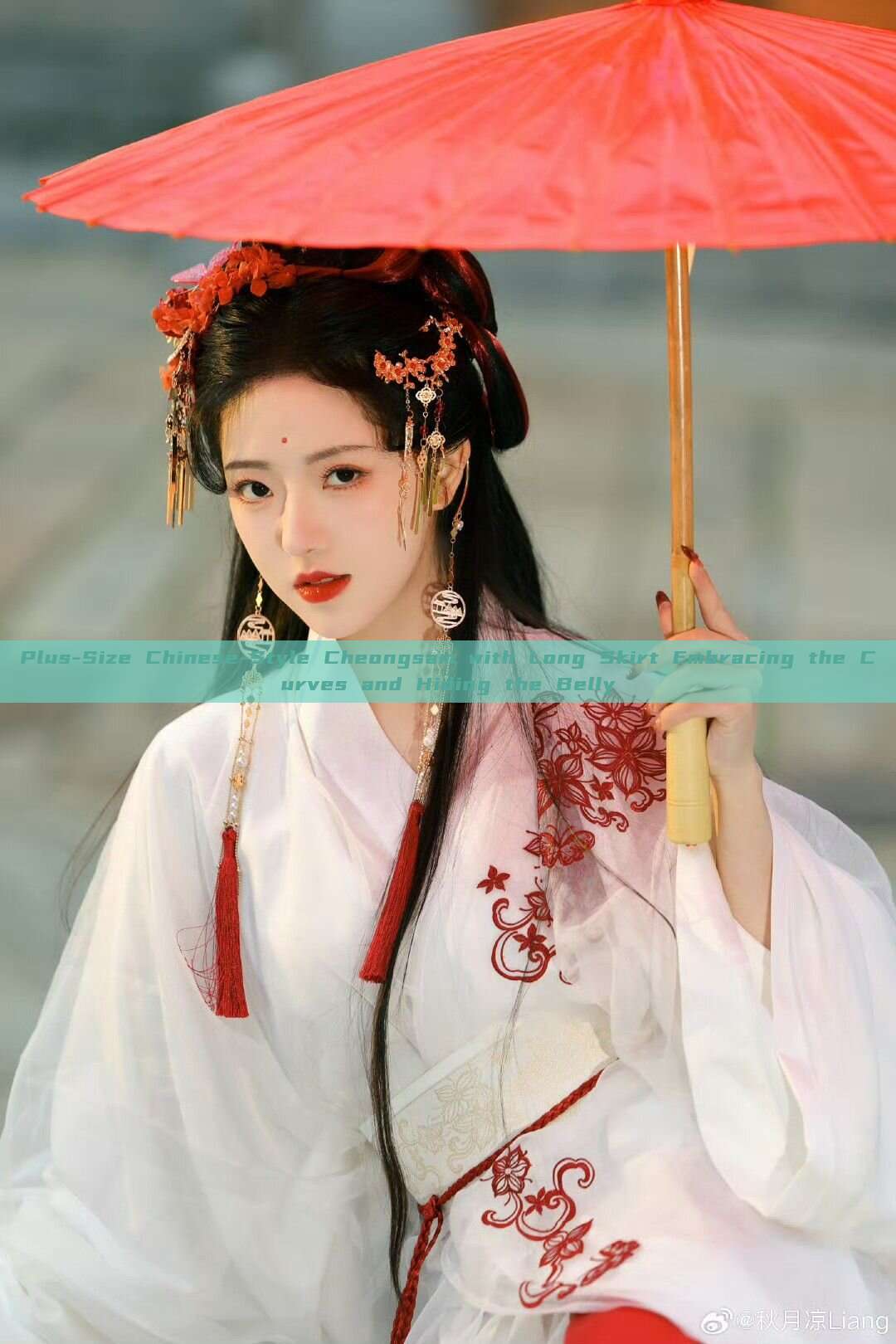 Plus-Size Chinese-Style Cheongsam with Long Skirt Embracing the Curves and Hiding the Belly