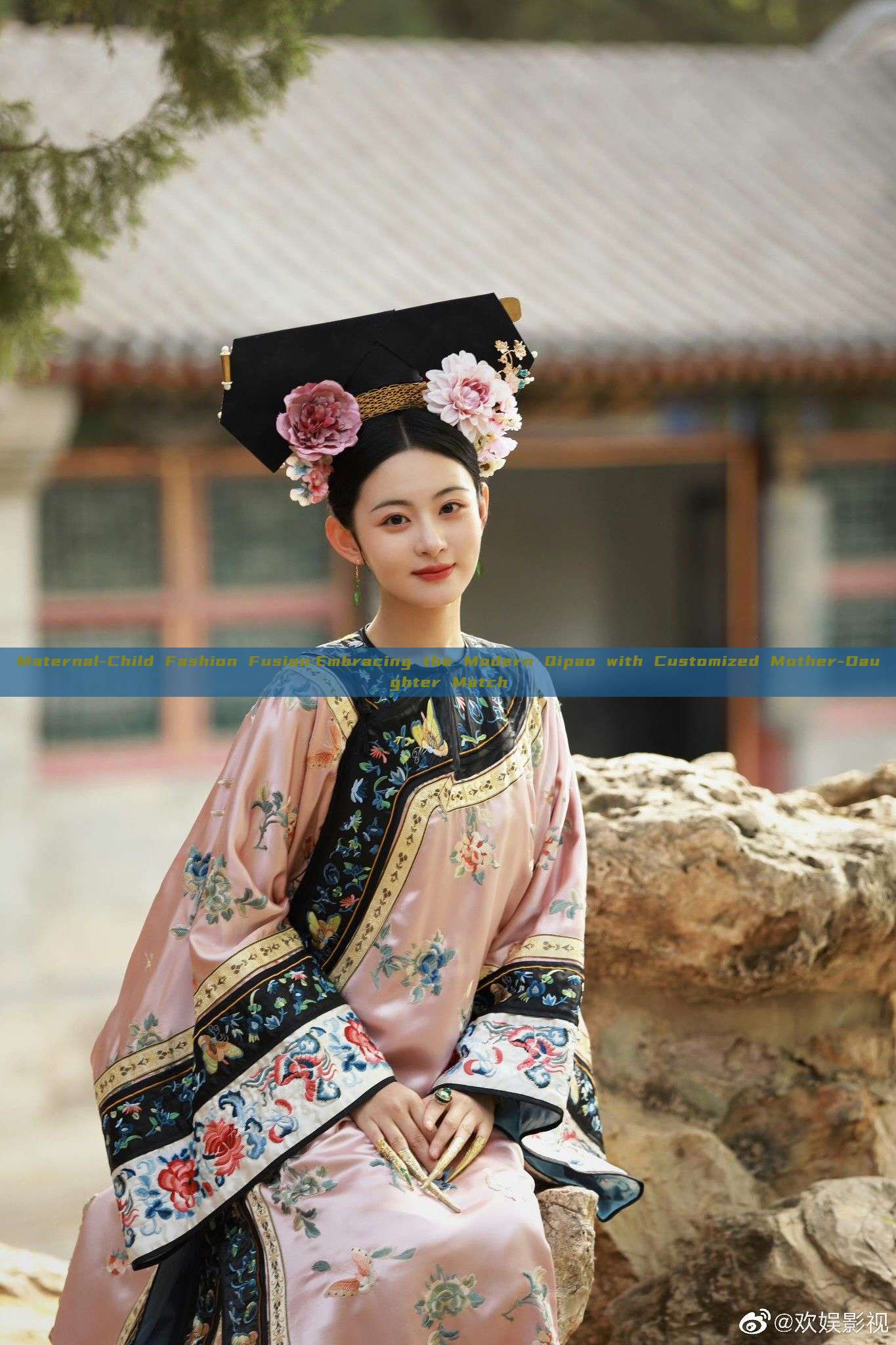 Maternal-Child Fashion Fusion:Embracing the Modern Qipao with Customized Mother-Daughter Match Maternal-Child Fashion Fusion:Embracing the Modern Qipao with Customized Mother-Daughter Match