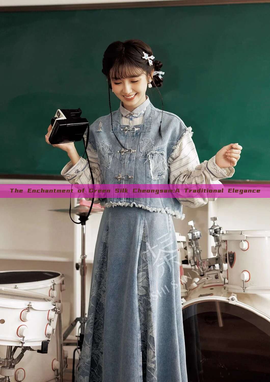 The Enchantment of Green Silk Cheongsam:A Traditional Elegance The Enchantment of Green Silk Cheongsam:A Traditional Elegance