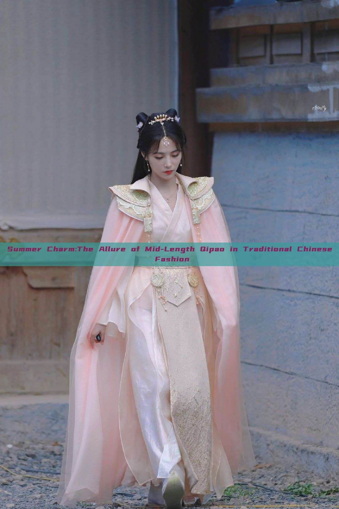 Summer Charm:The Allure of Mid-Length Qipao in Traditional Chinese Fashion Summer Charm:The Allure of Mid-Length Qipao in Traditional Chinese Fashion