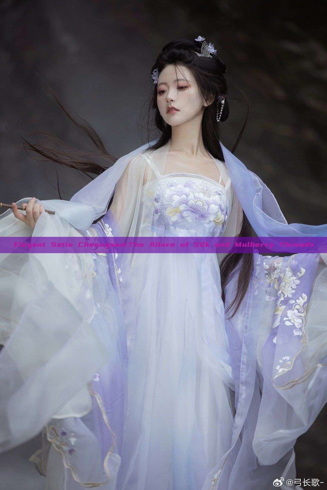 Elegant Satin Cheongsam:The Allure of Silk and Mulberry Threads Elegant Satin Cheongsam:The Allure of Silk and Mulberry Threads
