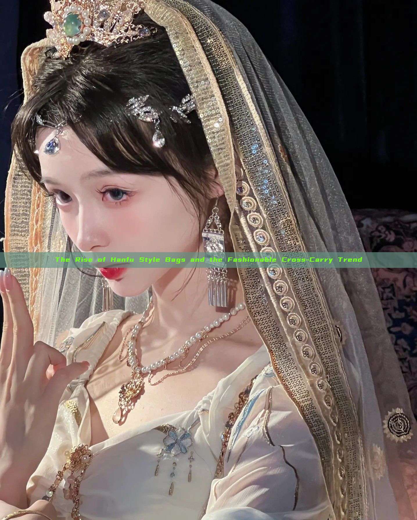 The Rise of Hanfu Style Bags and the Fashionable Cross-Carry Trend