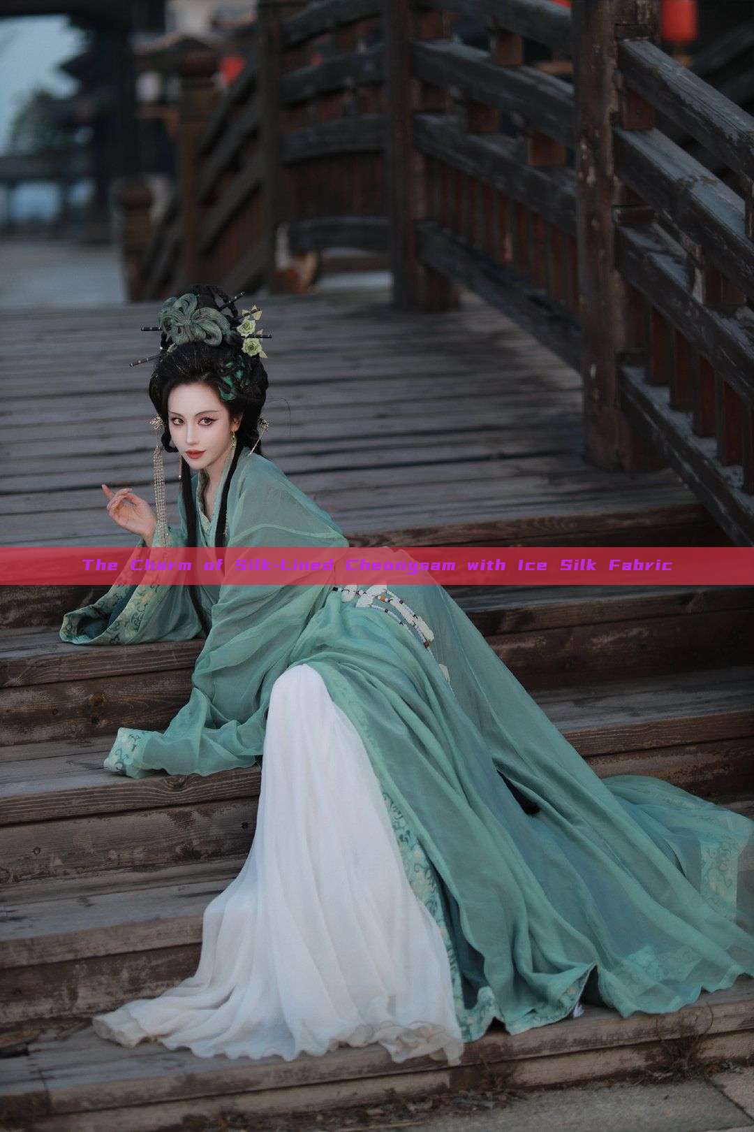 The Charm of Silk-Lined Cheongsam with Ice Silk Fabric