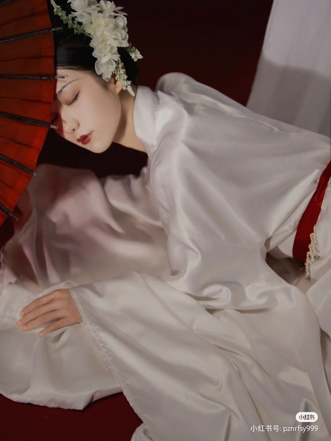 Traditional Chinese Wedding Gowns:The Splendor of Ancient Attire