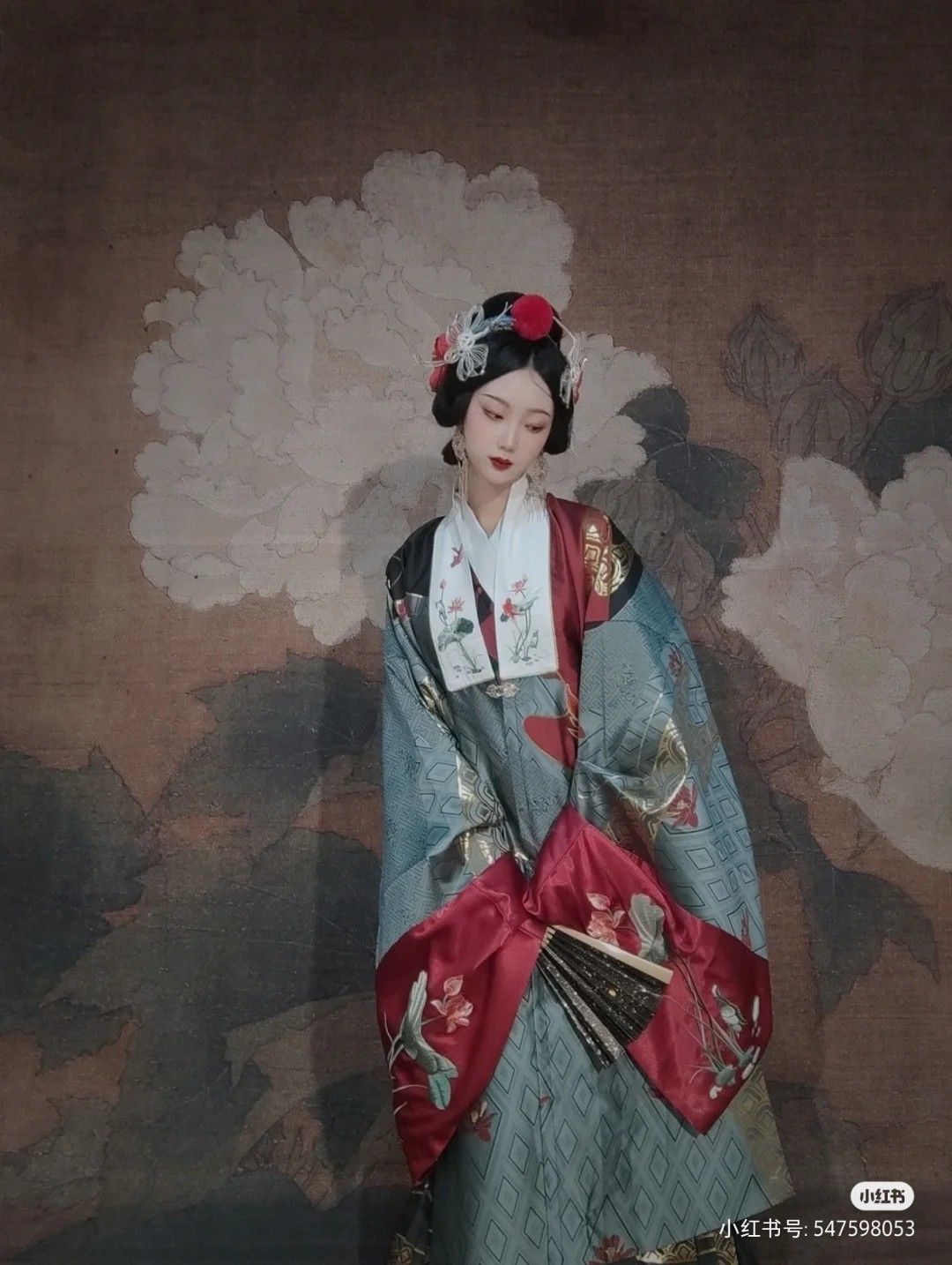 Elegant Revival:Womens Hanfu Xinshi Style Fashion