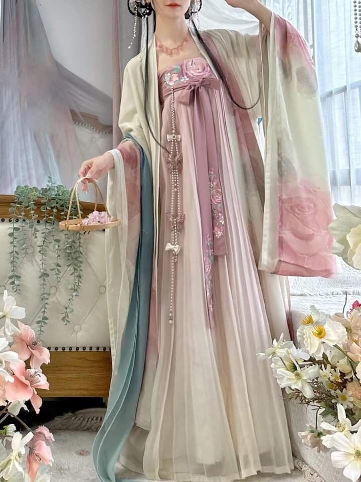 Quip-up Culture for 7-Year-Old Girls:The Charm of Childrens Cheongsam Quip-up Culture for 7-Year-Old Girls:The Charm of Childrens Cheongsam