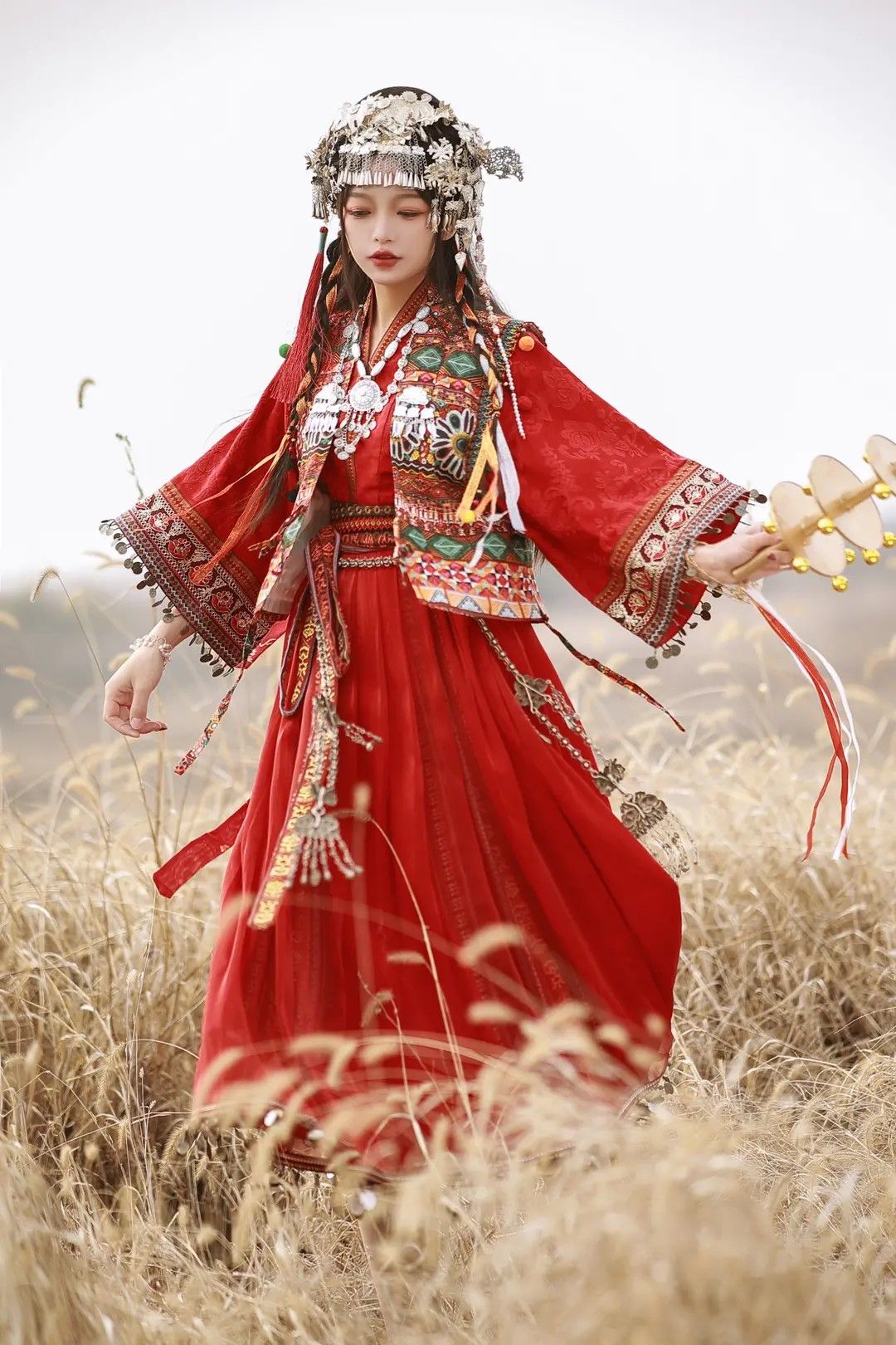 The Splendor of Hanfu:Princess Yao Yao and the Enchanting Angela