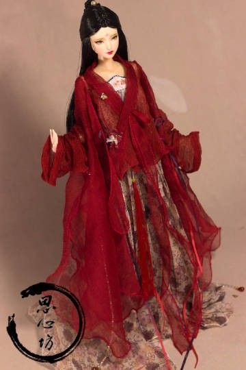 Vibrant Red Hanfu:The Charm of Waisted-Style Clothing