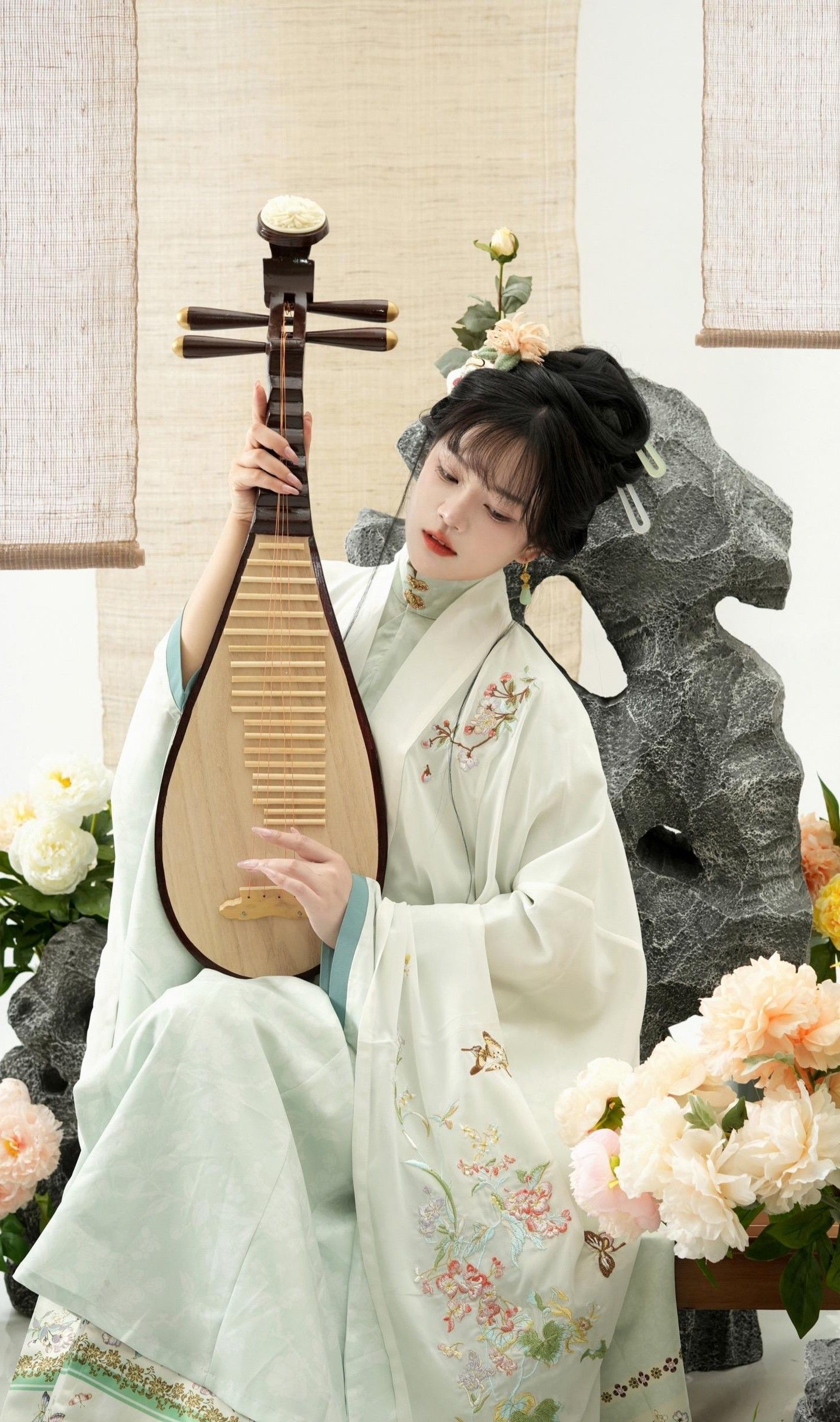 Embracing the Original Hanfu Style:惜缘记s Affordable Cabbage-Price Hanfu Collection Embracing the Original Hanfu Style:惜缘记s Affordable Cabbage-Price Hanfu Collection