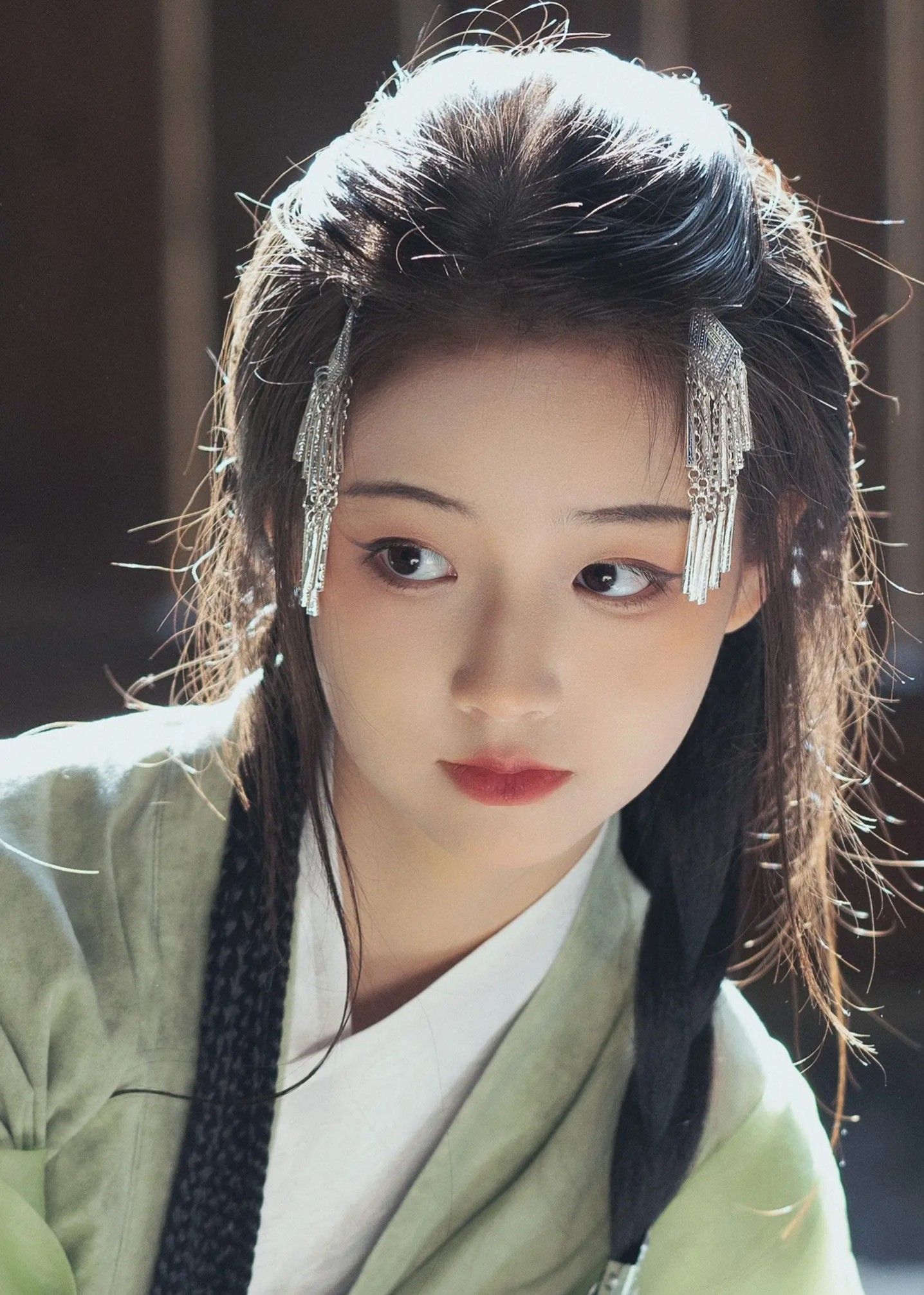 Tang-Style Hanfu for Junior Schoolgirls:Embracing Traditional Elegance