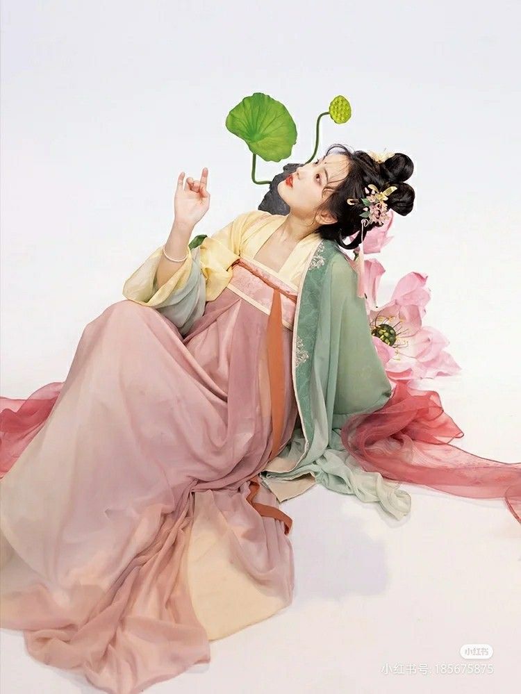 The Complete Guide to Chinese Traditional Clothing:A Bok Choy-Inspired Hanfu Fashion