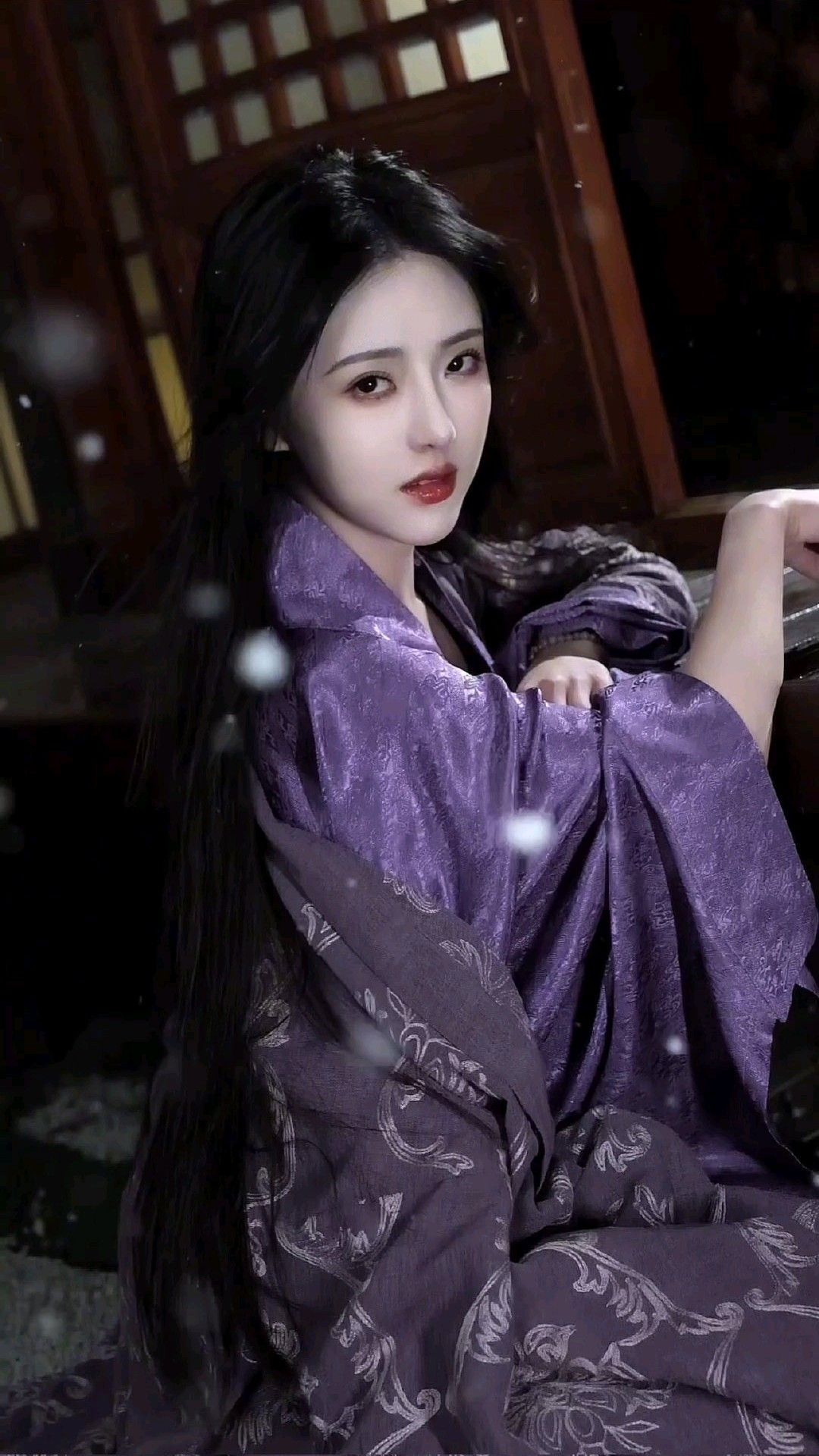 The Splendor of Cheongsam:Embracing the Chinese Traditional Style The Splendor of Cheongsam:Embracing the Chinese Traditional Style