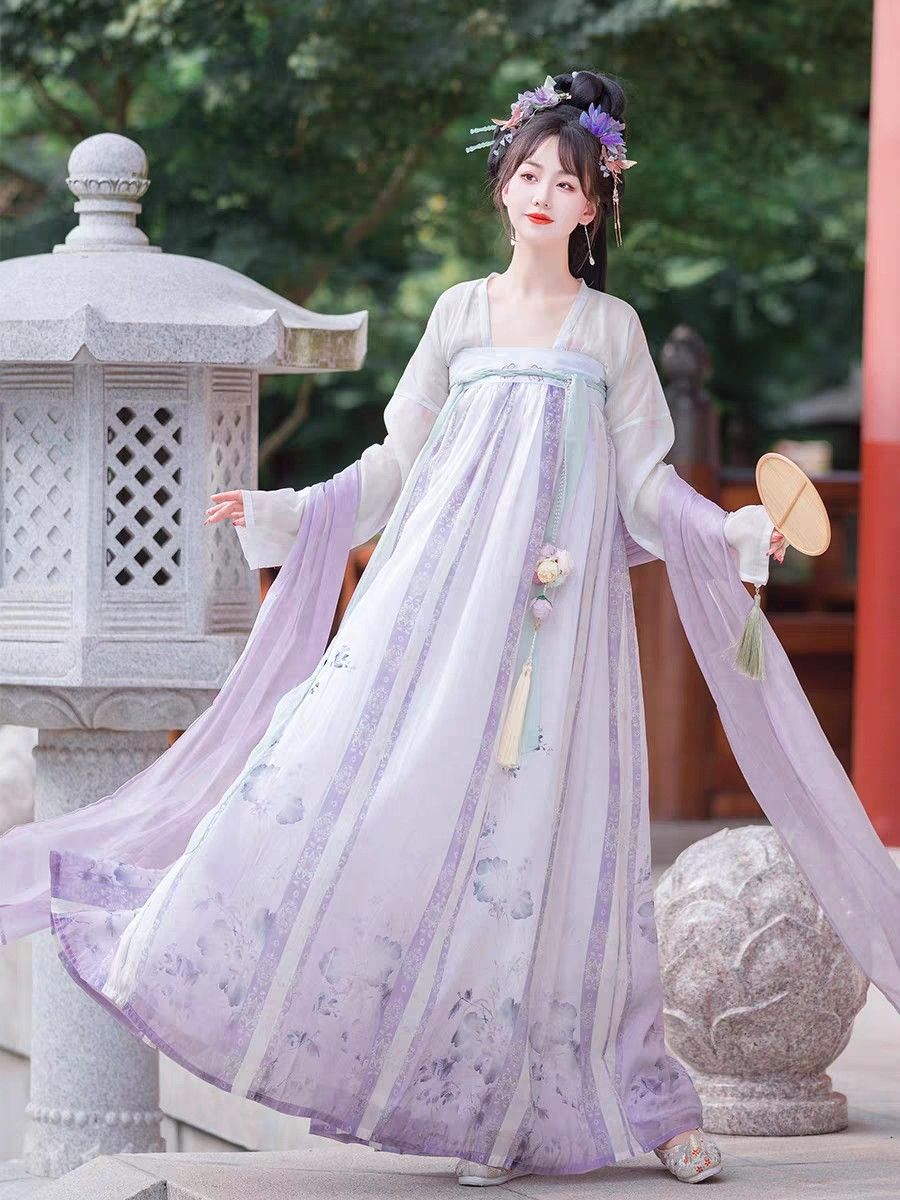 Engaging in a Summer of Mosaic Skirt Elegance:The Story of a Fiances Ma Mian Qun