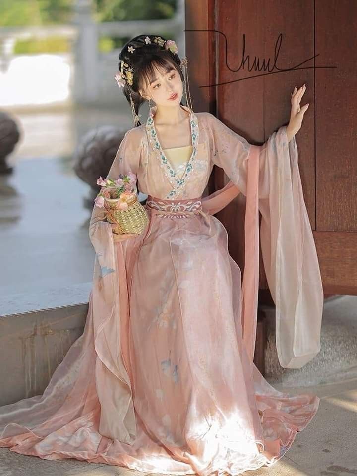 A Guide to Styling Thin Open Cardigans with Qipao Cheongsam