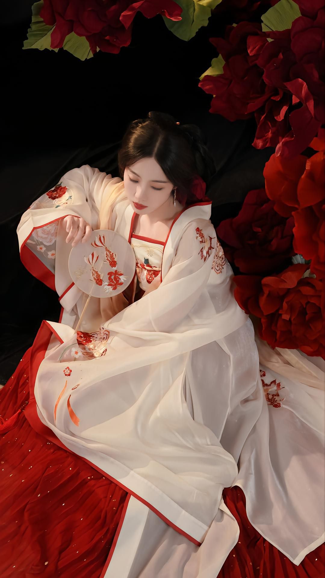 The Dominant Dark Femme Fatale in Hanfus Shadow:A Tale of Imperial Power and Enchanting Sorcery