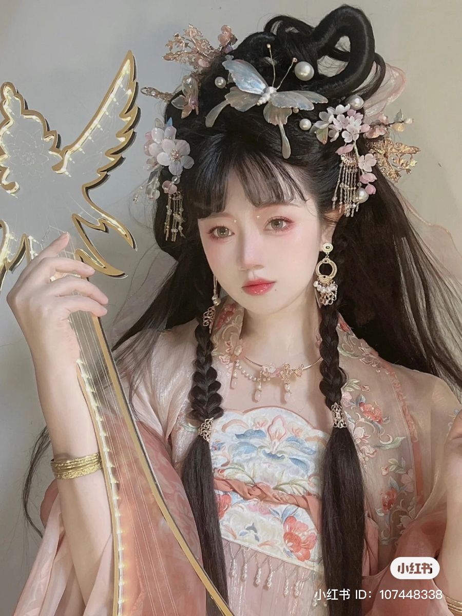 Ethereal Journey in Glassy Hanfu:The TV Series of Immortality Ethereal Journey in Glassy Hanfu:The TV Series of Immortality