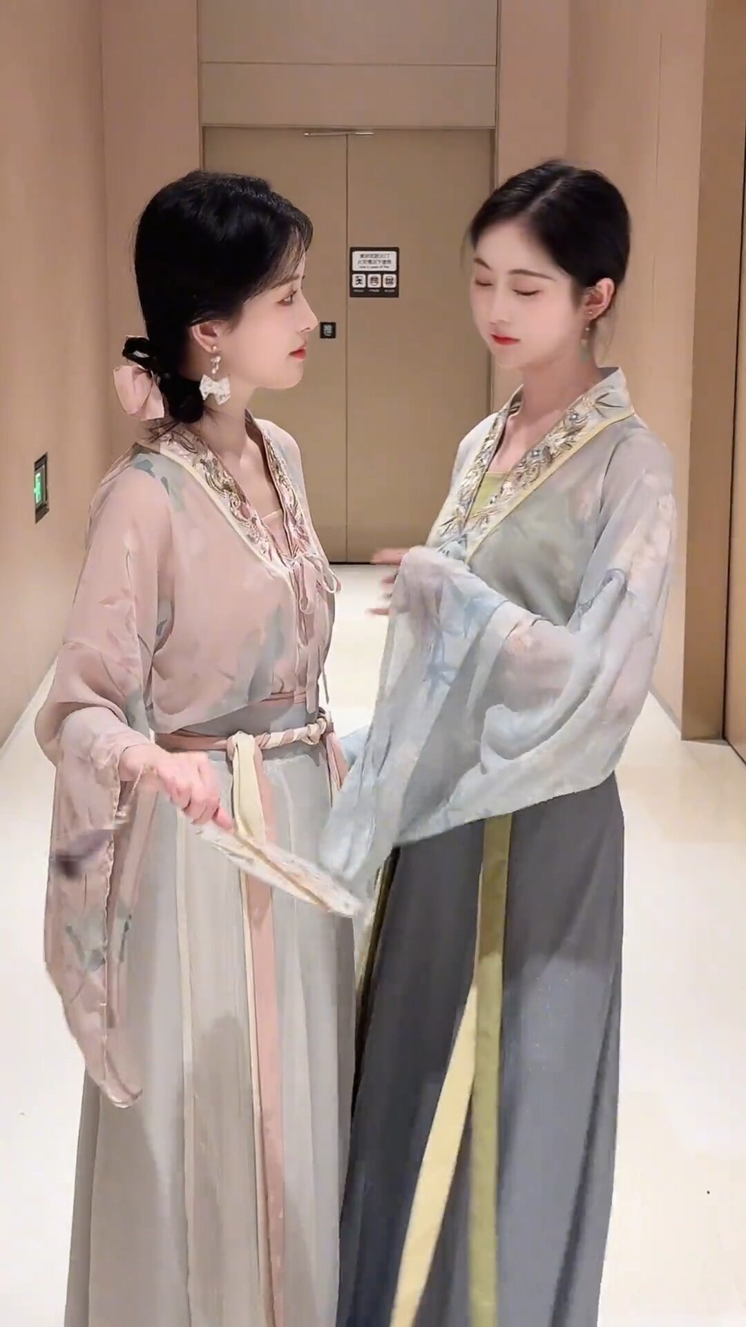 Embracing Tradition:The Evolution of Qipao in 2021 Fashion for Women