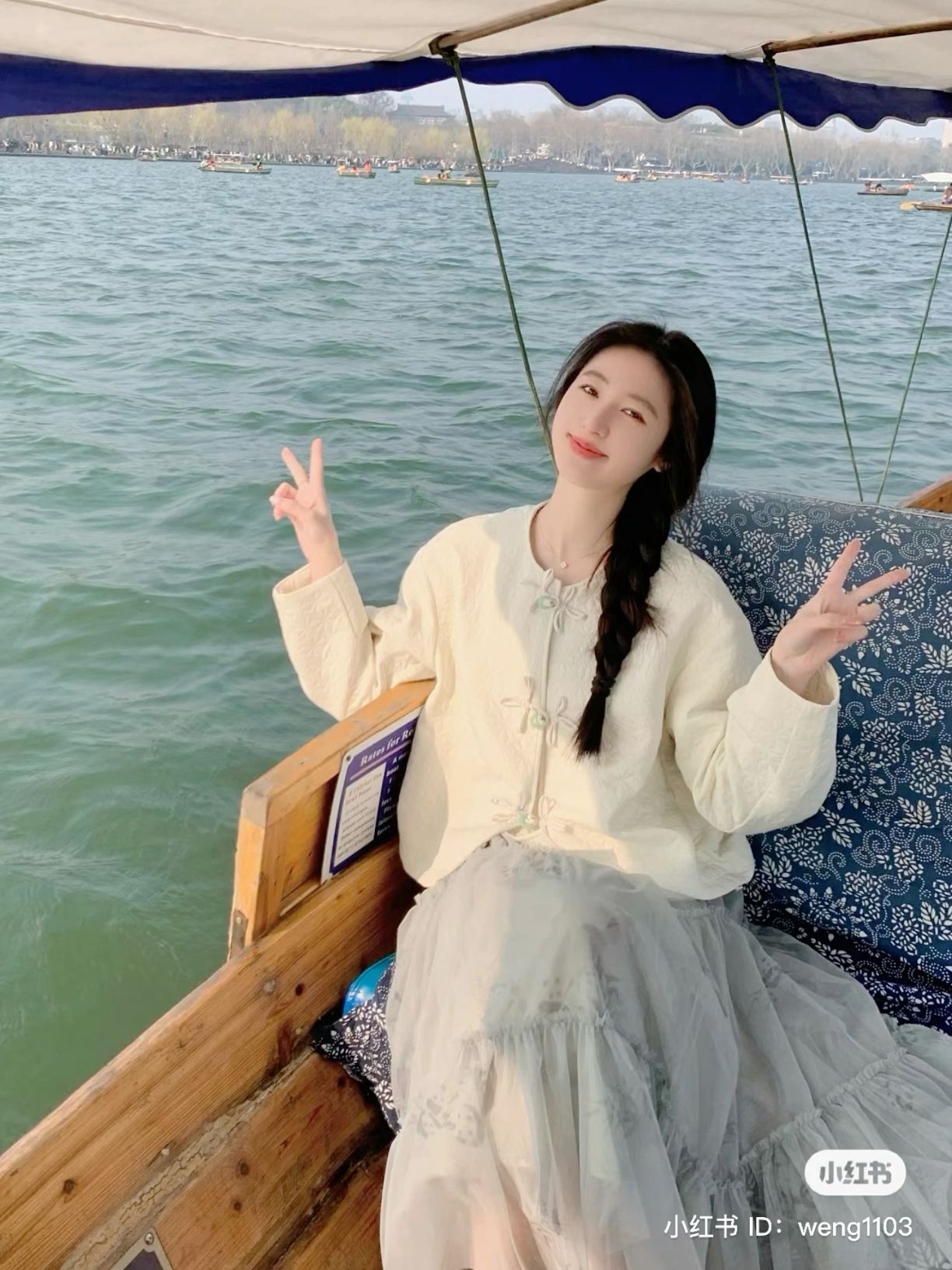 The Rise of Hanfu Childrens Fashion:A Journey into the World of Traditional Chinese童装汉服时尚 The Rise of Hanfu Childrens Fashion:A Journey into the World of Traditional Chinese童装汉服时尚