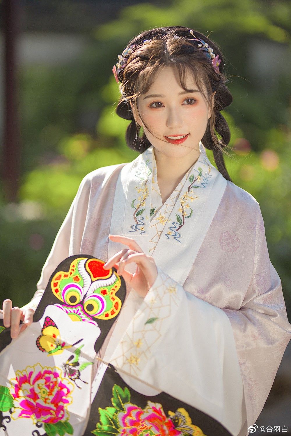 Hanfu Fashion for 12-Year-Old Girls:Buy One,Get Ten Hanfu Fashion for 12-Year-Old Girls:Buy One,Get Ten