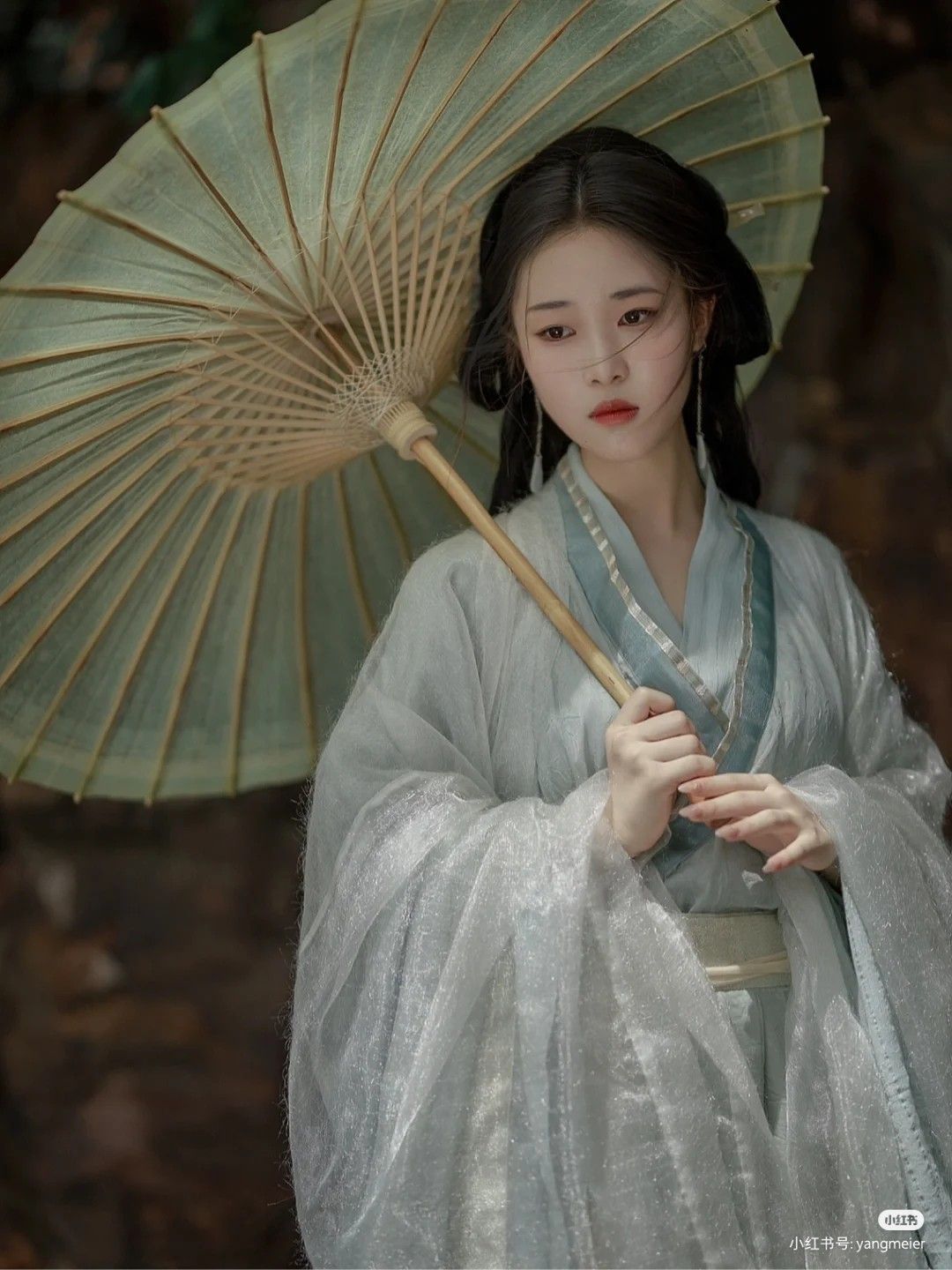 The Elegance of Double-Sided Cheeky Cheongsam Skirts