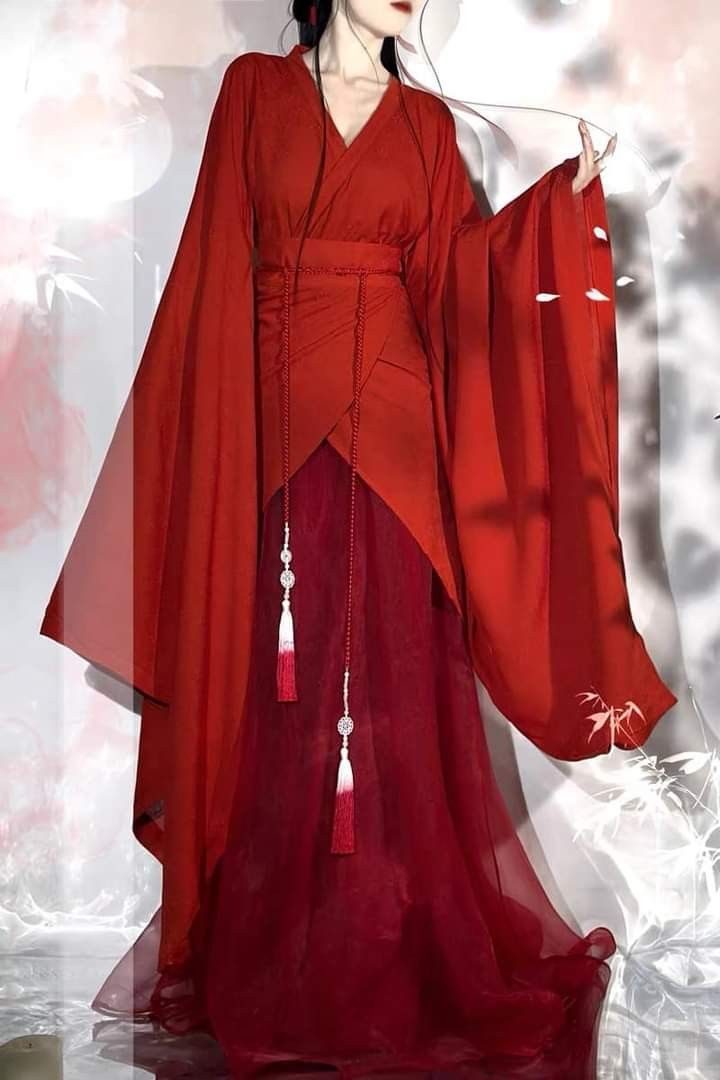 Ethereal Splendor:The Rise of Glass-like Hanfu Xuanji