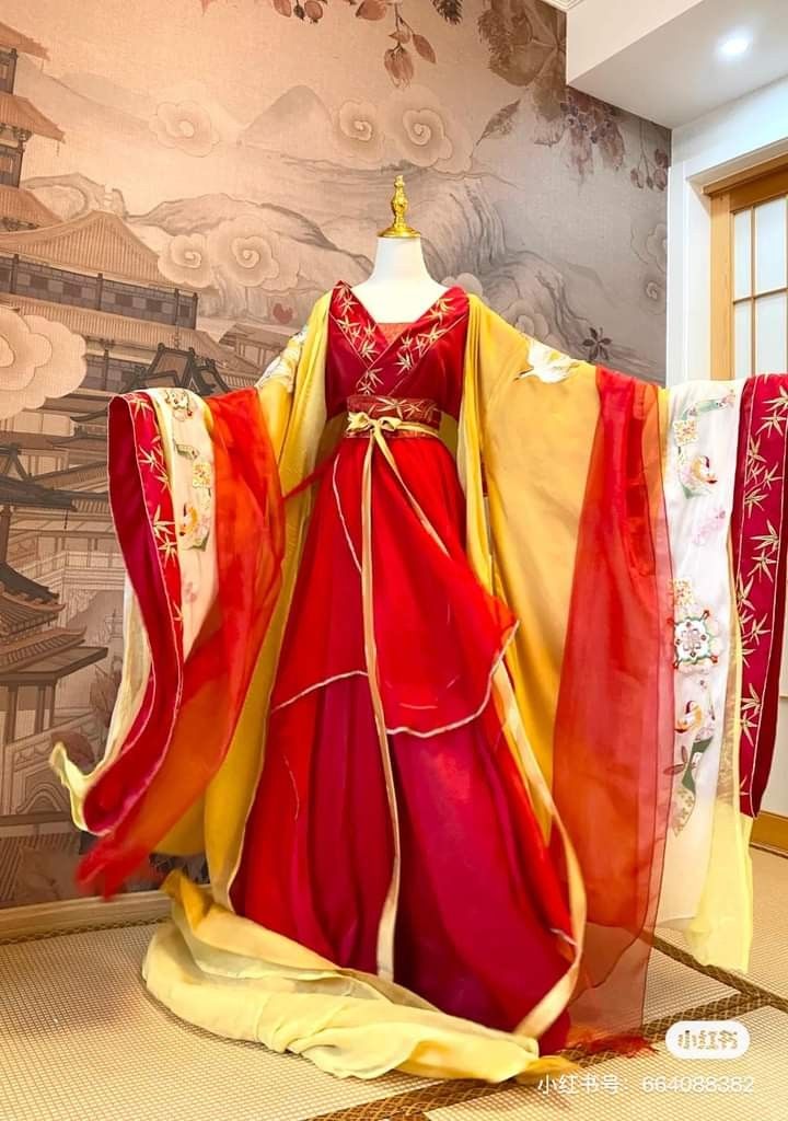 Elderly Couples Embracing Traditional Tangzhuang Fashion