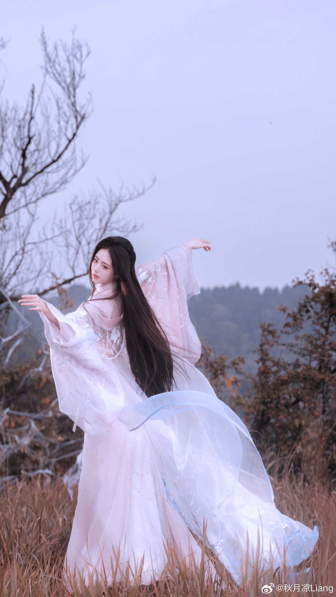 Adult Thin-Fit Hanfu Costumes for Women:A Guide to Elegant and Comfortable Traditional Attire