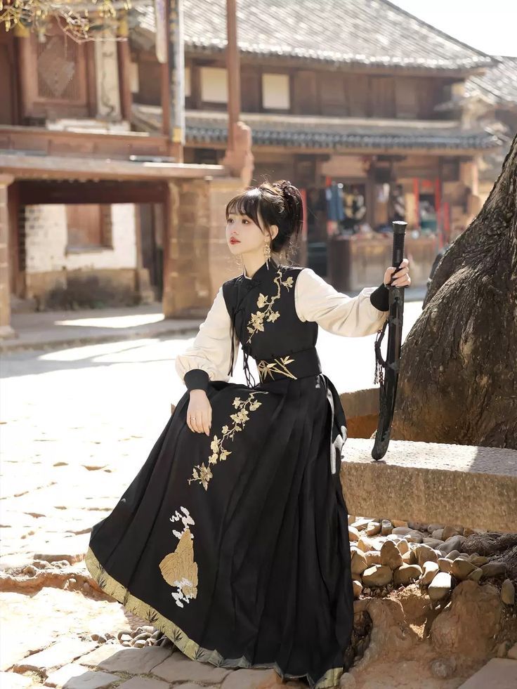 Vietnamese-Style Ao Dai Cheongsam:Embracing a Slender-to-Curvier Figure