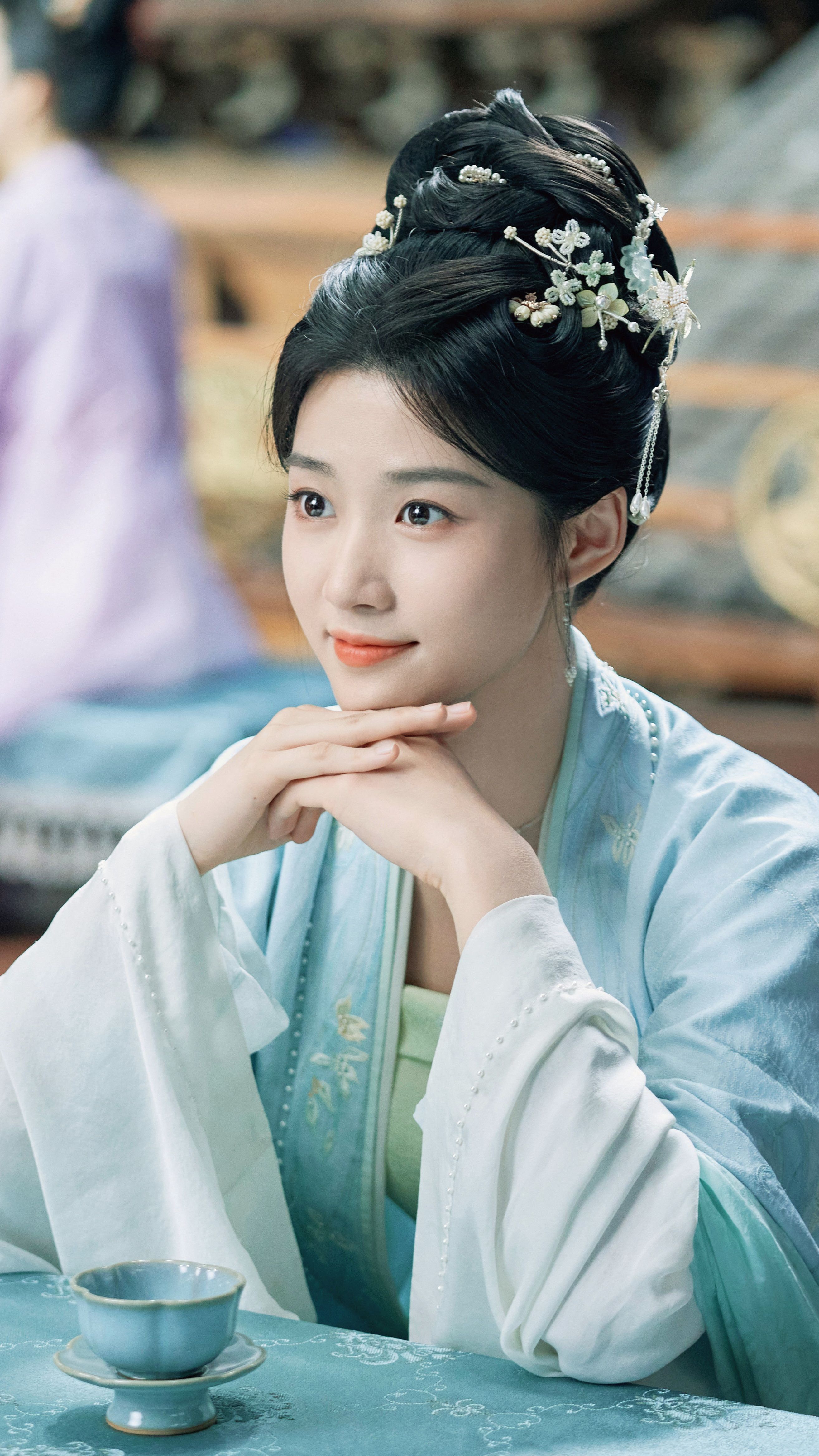 Hanfu Fashion:Styling Shoes for Girls with Traditional Chinese Apparel
