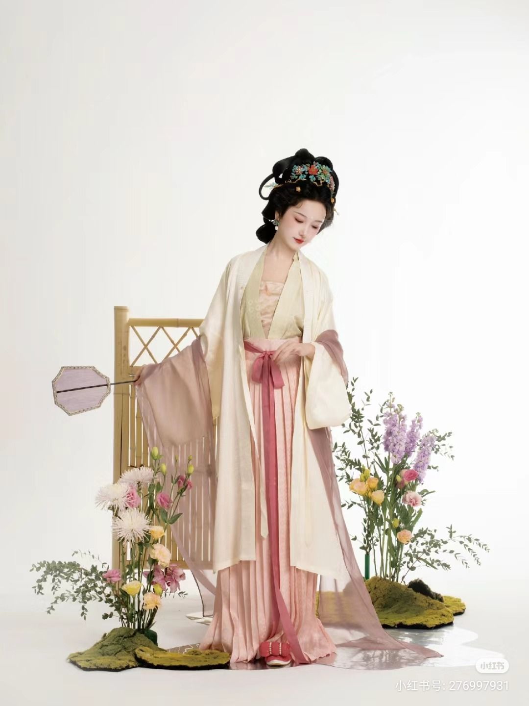 Lattice Cheongsam Skirt:The New Trend of Young Fashion with Grids
