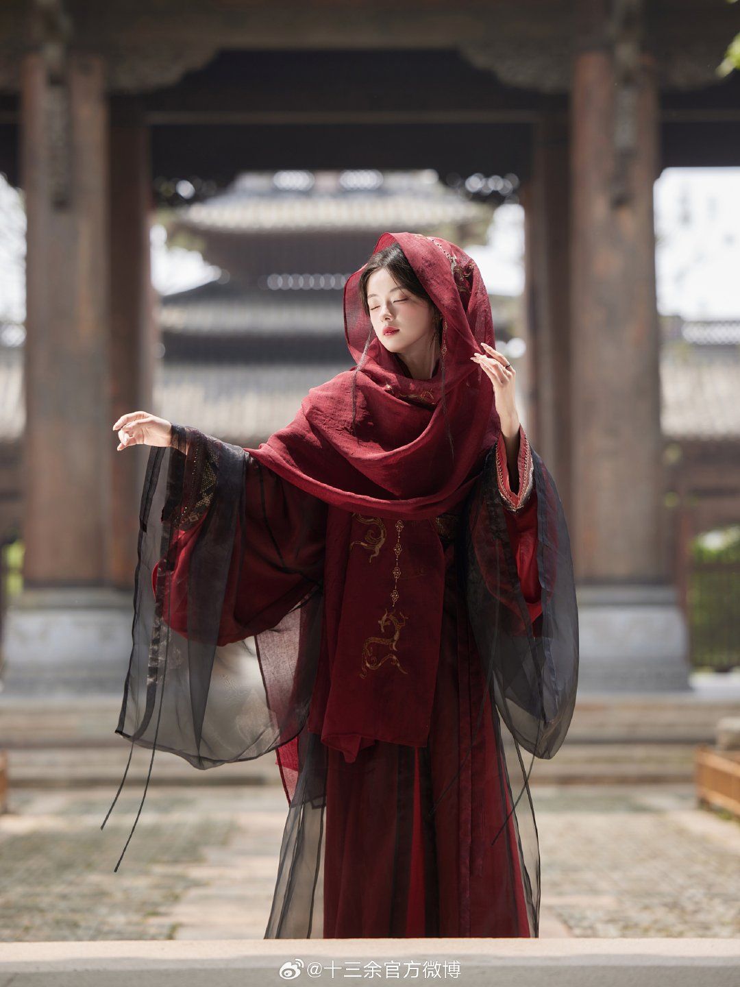 Authentic Hanfu at the Official Flagship Store