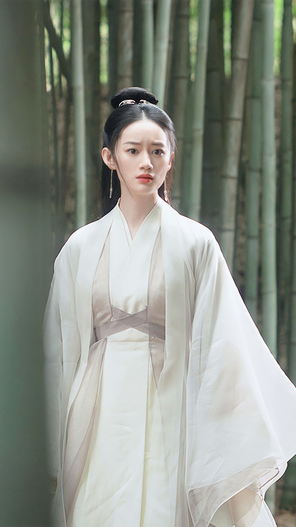 The Charm of Cheongsams Yajin:A Traditional Emblem of Chinese Elegance The Charm of Cheongsams Yajin:A Traditional Emblem of Chinese Elegance