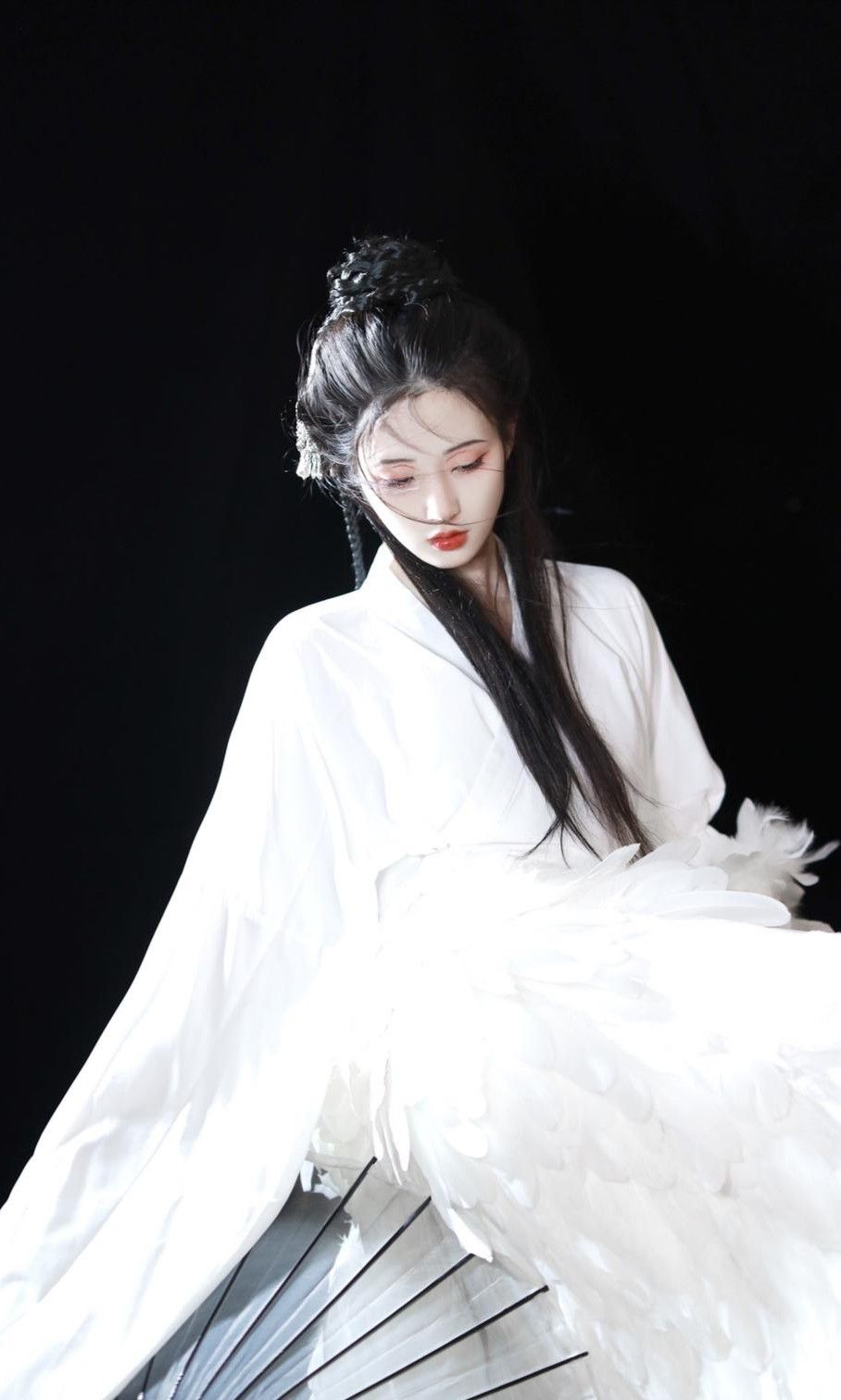 The Enigma of Cheongsam:The Leg-Covering Charm of Traditional Chinese Dress The Enigma of Cheongsam:The Leg-Covering Charm of Traditional Chinese Dress